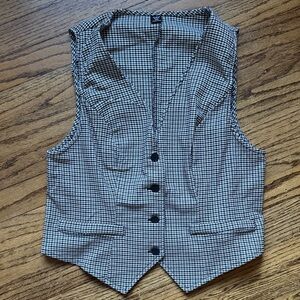 SHEIN Brown and White Houndstooth Button Vest
